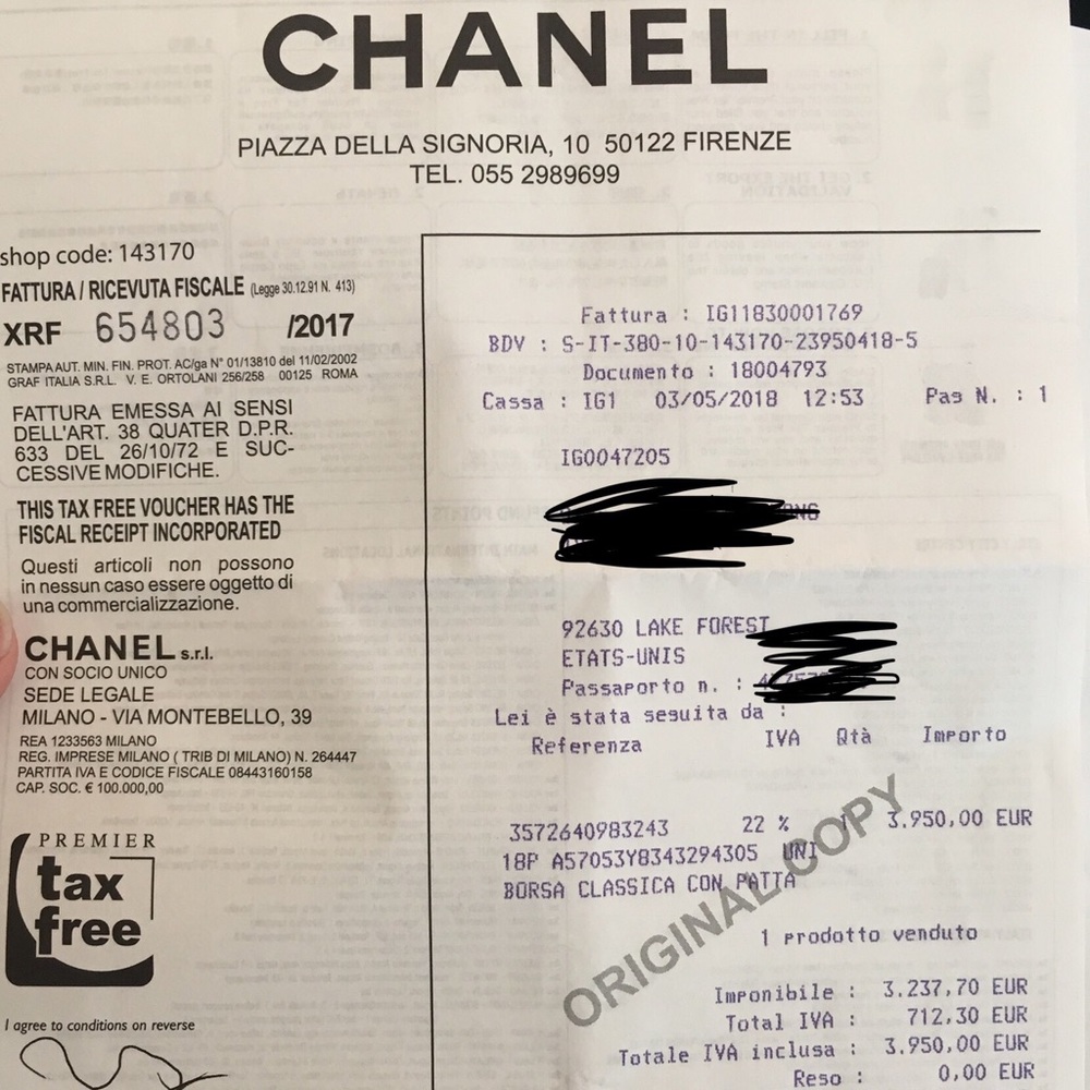 CHANEL Calfskin Studded Quilted Flap Black. - Picture 6 of 8